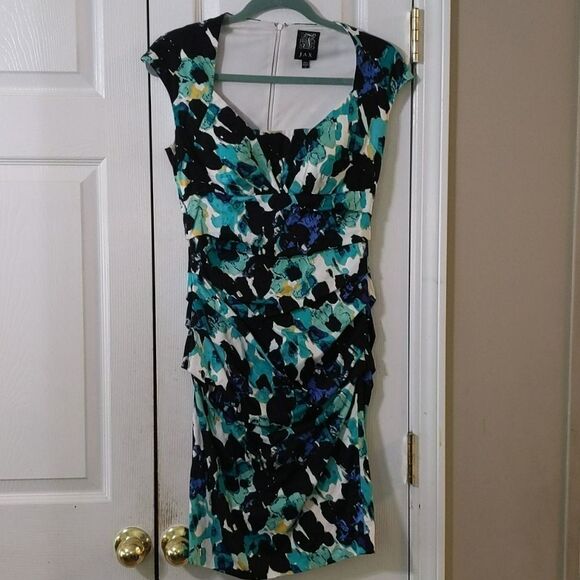 JAX fitted simmer printed dress Sz 4 - Picture 1 of 6